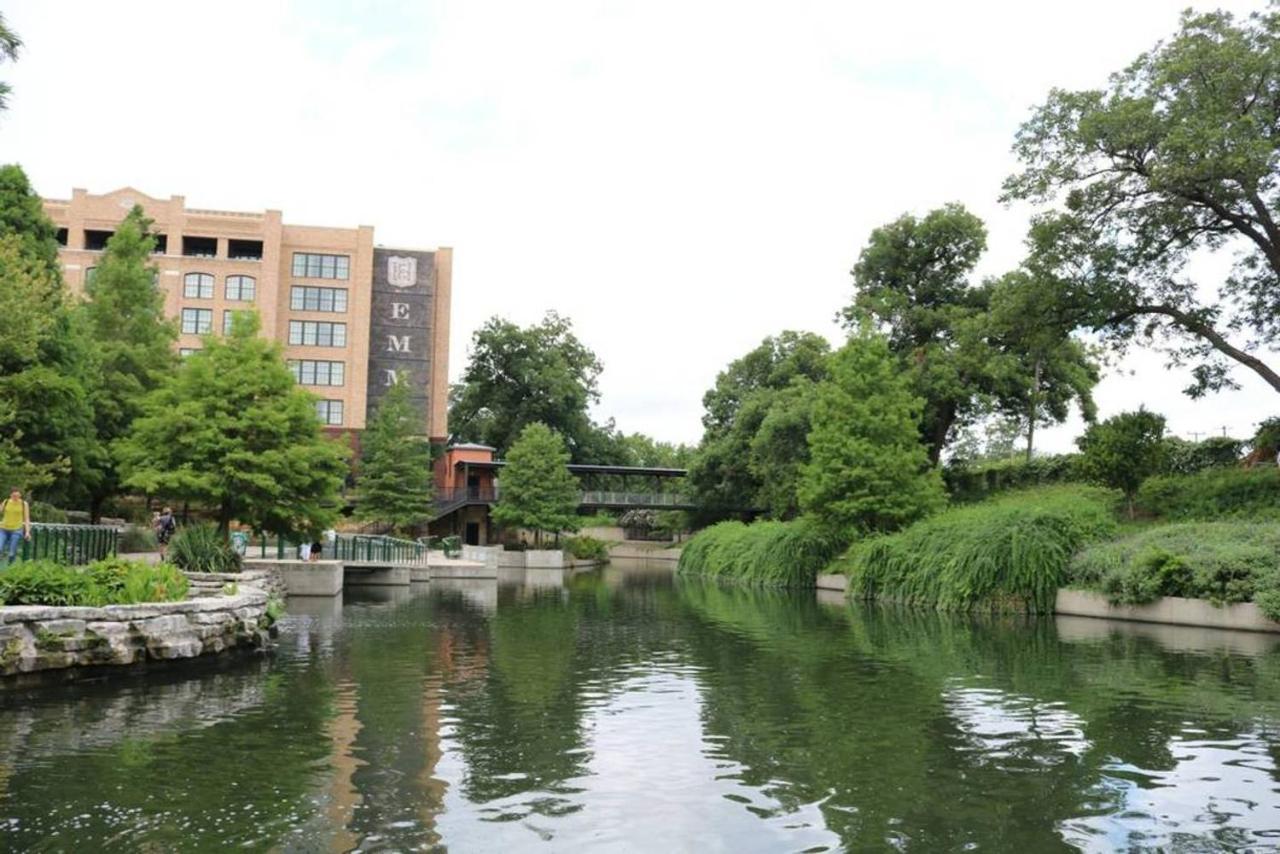 Appartement Hackberry St #A Renovated 2Br/2Ba Near Downtown à San Antonio Extérieur photo