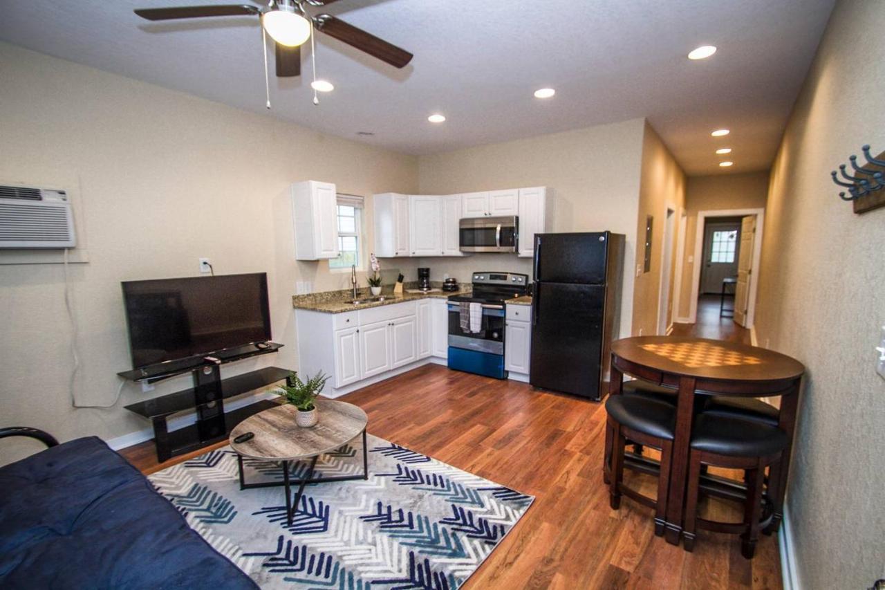 Appartement Hackberry St #A Renovated 2Br/2Ba Near Downtown à San Antonio Extérieur photo