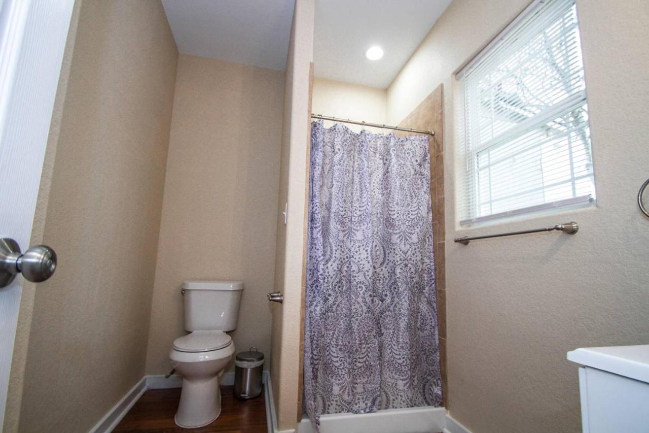 Appartement Hackberry St #A Renovated 2Br/2Ba Near Downtown à San Antonio Extérieur photo