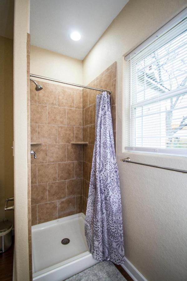 Appartement Hackberry St #A Renovated 2Br/2Ba Near Downtown à San Antonio Extérieur photo